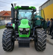 tractor